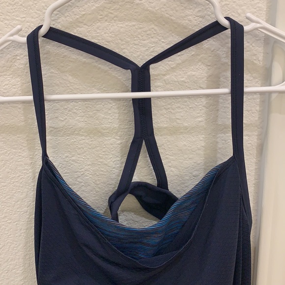 Lululemon CYB tank - inkwell - size 6 EUC - Picture 4 of 7